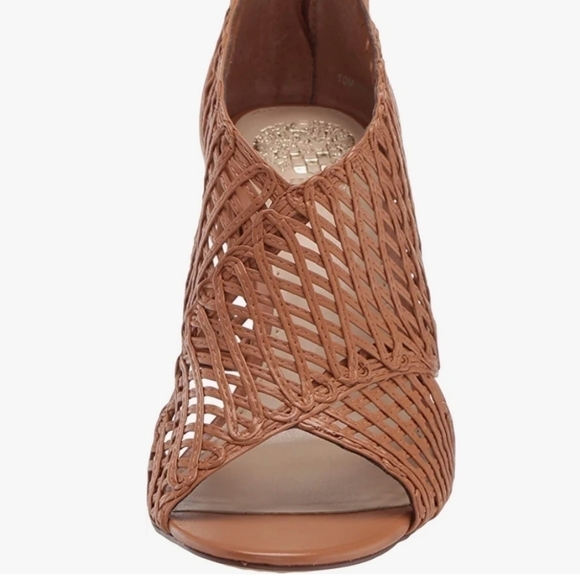 Vince Camuto Armenta Sandal NWOT - Picture 5 of 7